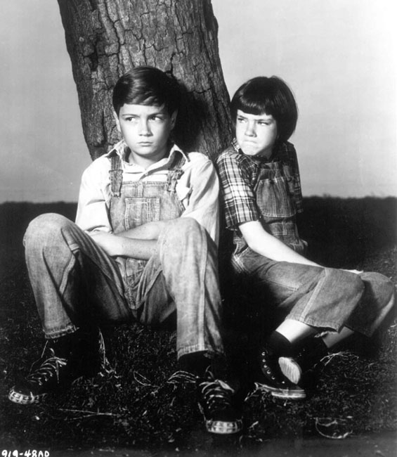 Picture of Jem and Scout in To Kill a Mockingbird